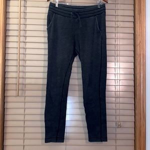Dark blue Aerie fabric joggers with tie waist